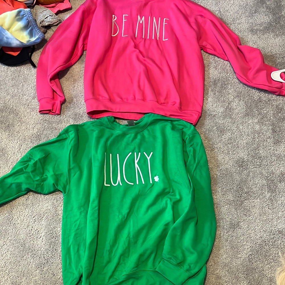 Ray Dunn Holiday sweatshirts